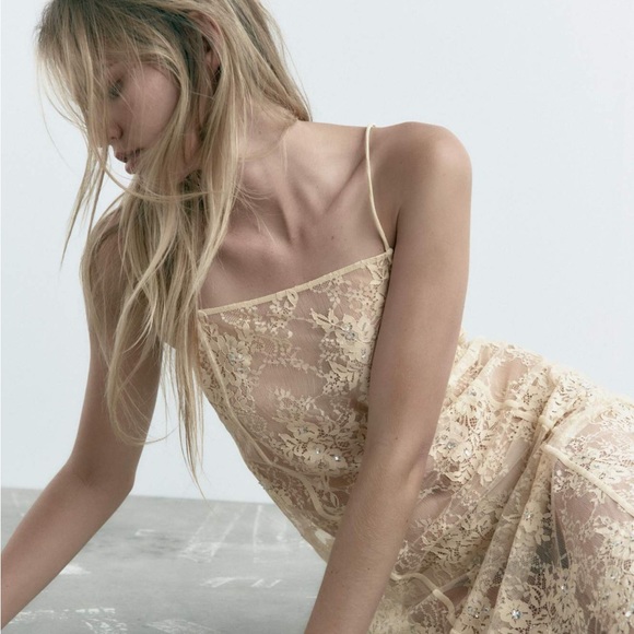 ZARA BEADED LACE DRESS - Picture 4 of 8